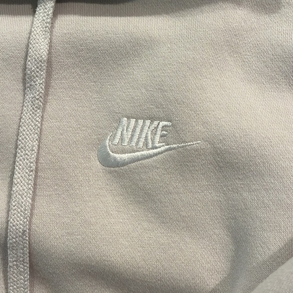Nike Sweatshirt! - Picture 2 of 3